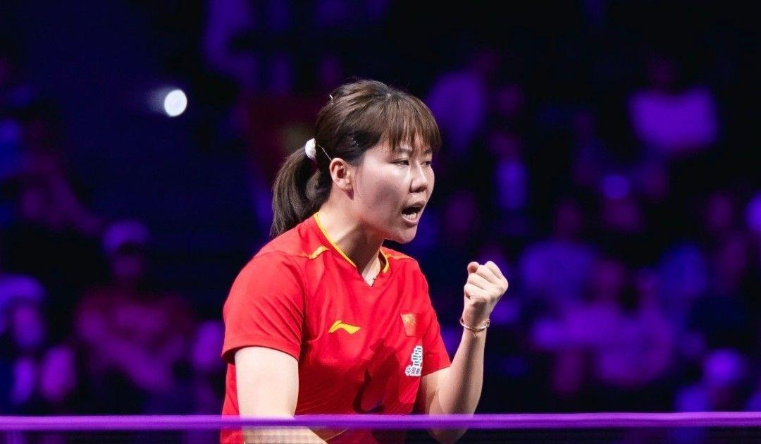 在女单比赛, vs, azu