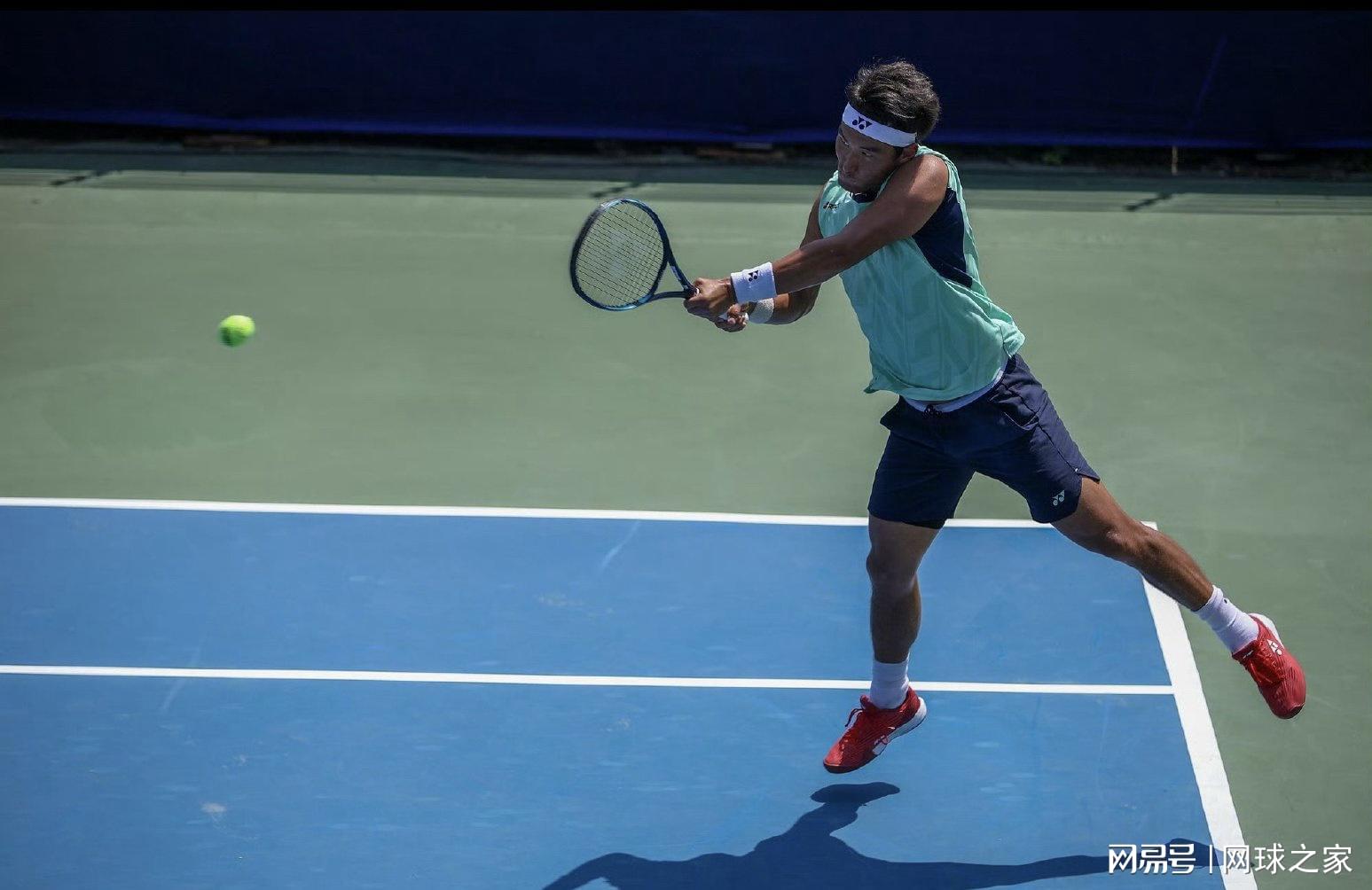 布云朝克特 布云朝克特