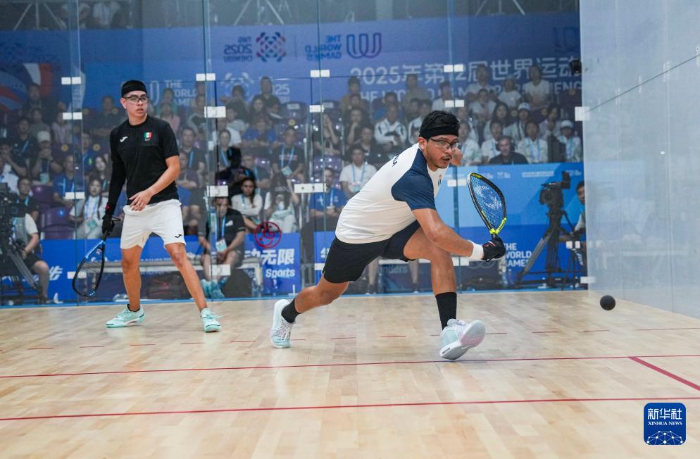 新华社记者, 成都世运会, 丁增尼达 新华社记者, 成都世运会, 丁增尼达