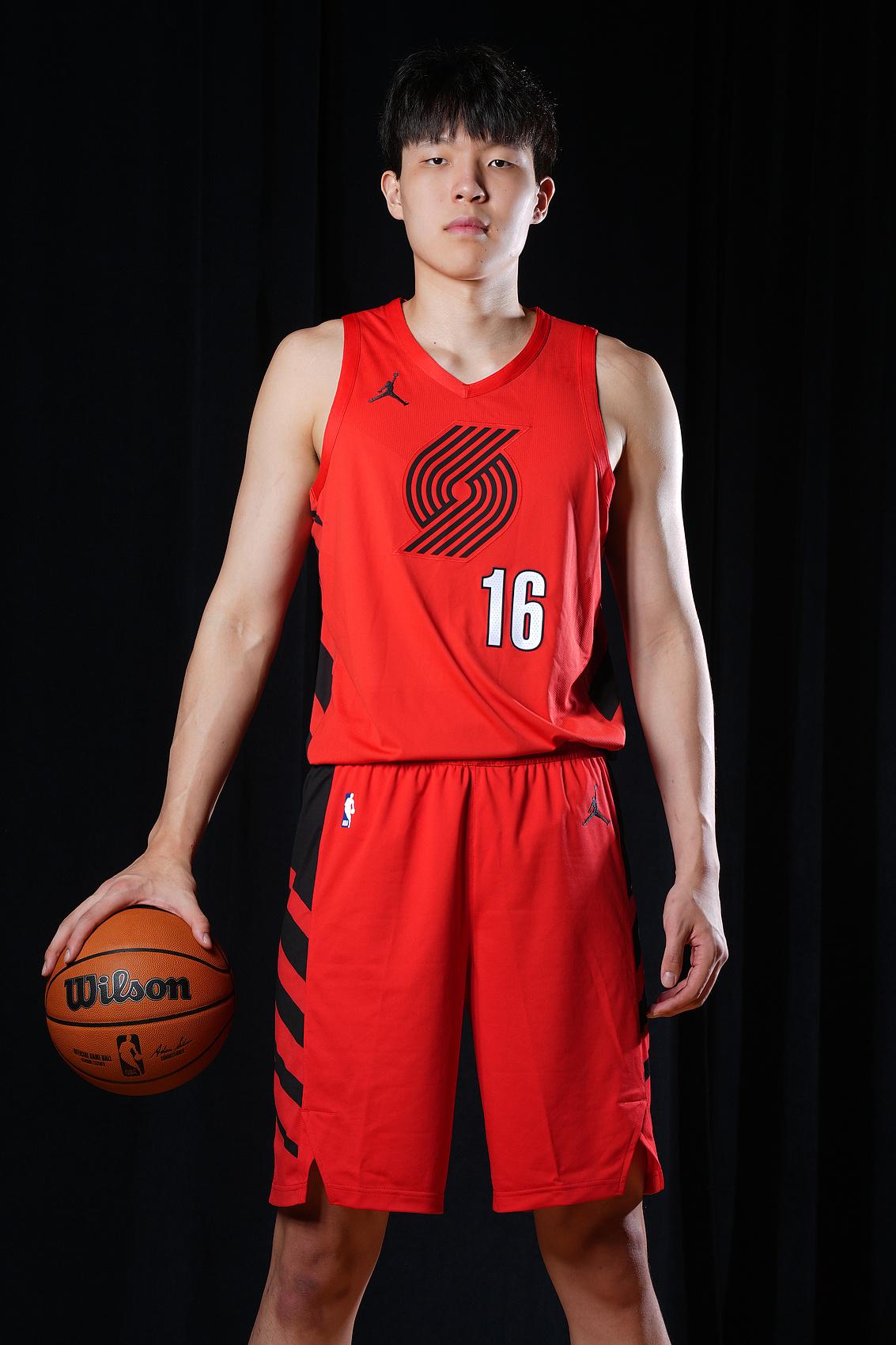 的进攻, 与伦比的能