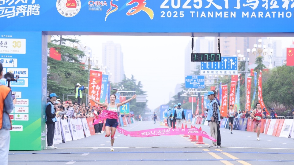 湖北省田径, img, 则由钟佳萌 湖北省田径, img, 则由钟佳萌